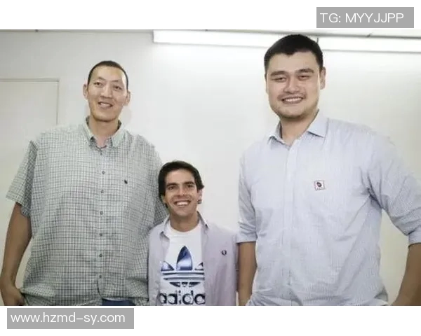 姚明的惊人饭量揭秘:巨人如何保持巅峰状态与健康饮食秘诀