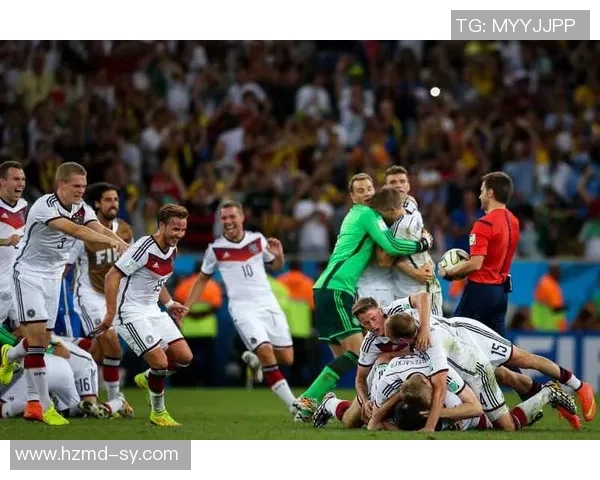 足球明星全身图片欣赏带你领略球场风采与魅力瞬间